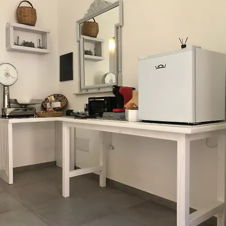 Bed & Breakfast A Due Passi Dal Centro 3*