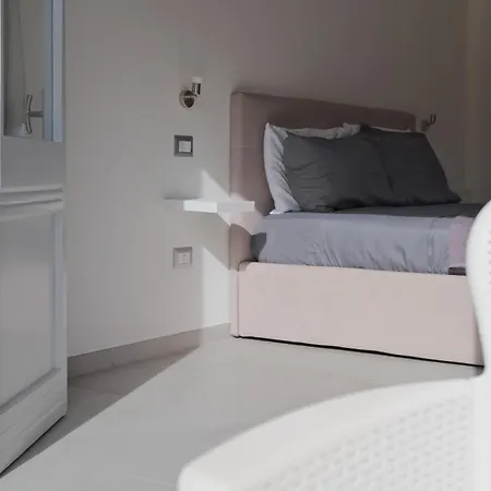 A Due Passi Dal Centro Bed & Breakfast Castelsardo