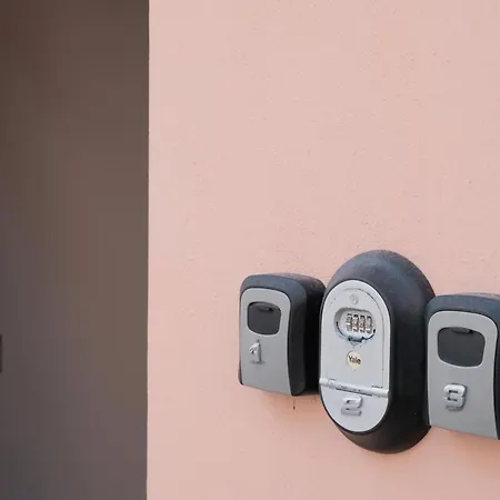 A Due Passi Dal Centro Bed & Breakfast 3*