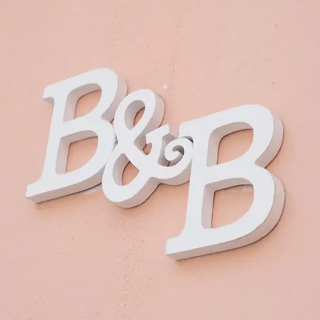 A Due Passi Dal Centro