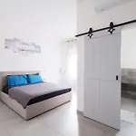 A Due Passi Dal Centro B&B