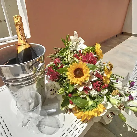 A Due Passi Dal Centro Bed and Breakfast